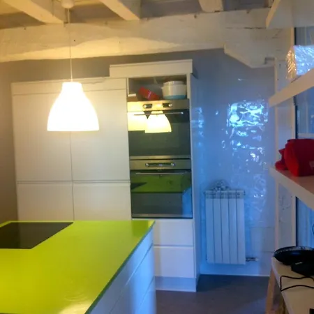 別荘 House With 8 Bedrooms In Santa Cruz De Andino, With Wonderful Mountain View, Enclosed Garden And Wifi - 20 Km From The Slopes