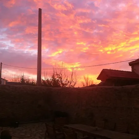 House With 8 Bedrooms In Santa Cruz De Andino, With Wonderful Mountain View, Enclosed Garden And Wifi - 20 Km From The Slopes * Santa Cruz de Andino